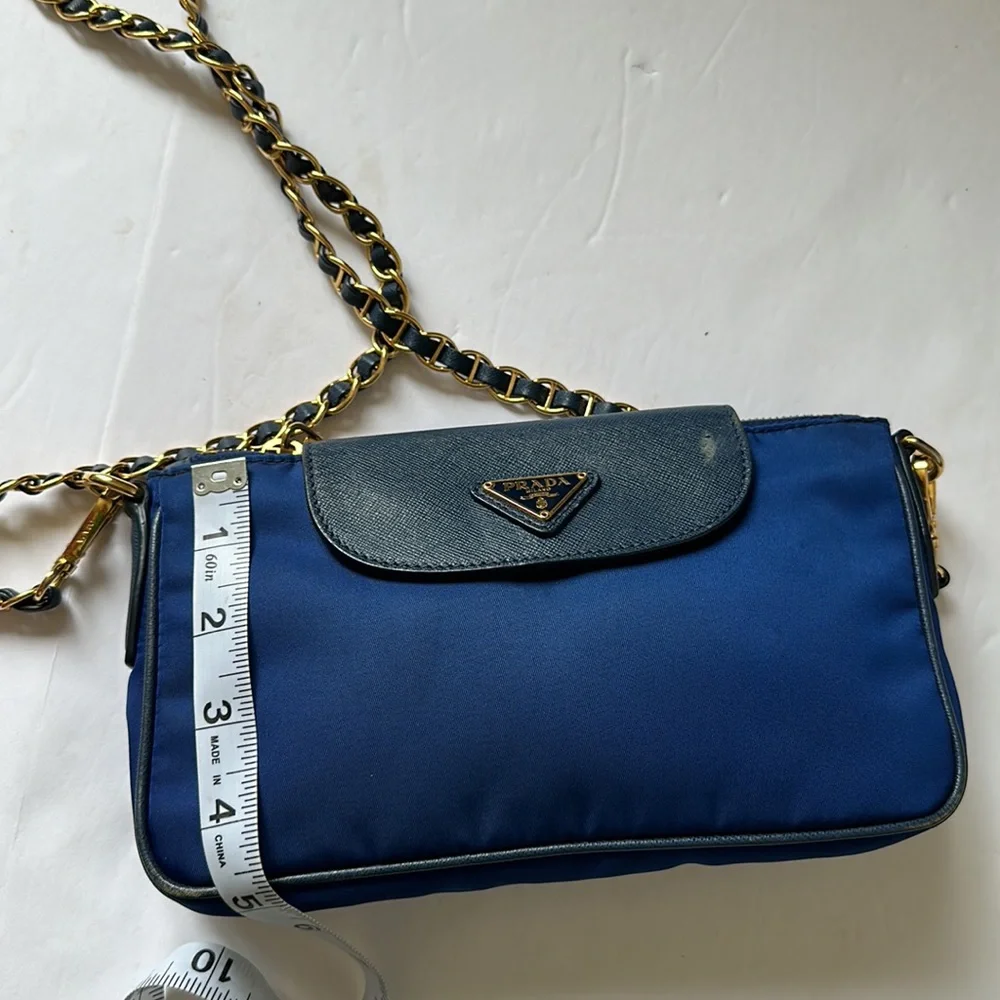 Prada bag - Picture 9 of 16